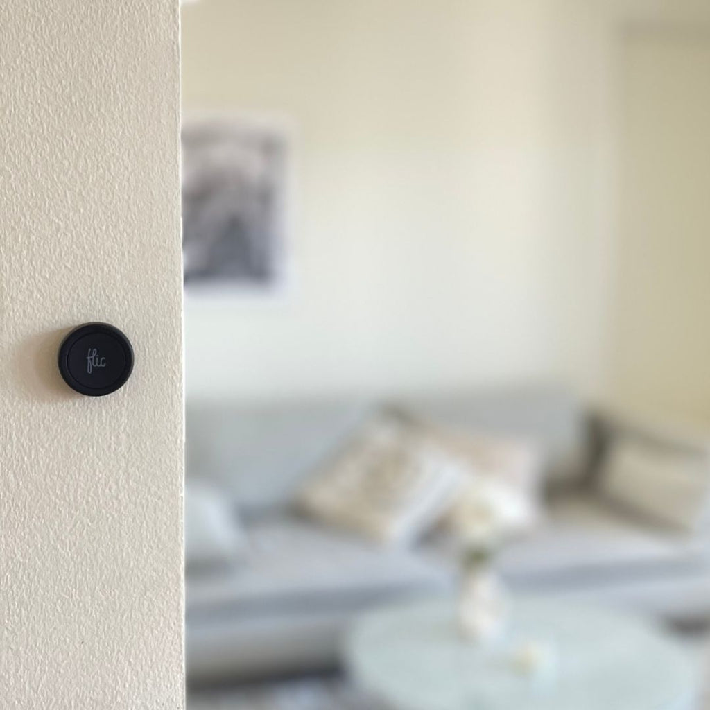 Flic | Starter Kit | Button Black | Twist White